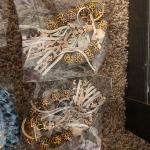 Breaded keychains to hold your keys